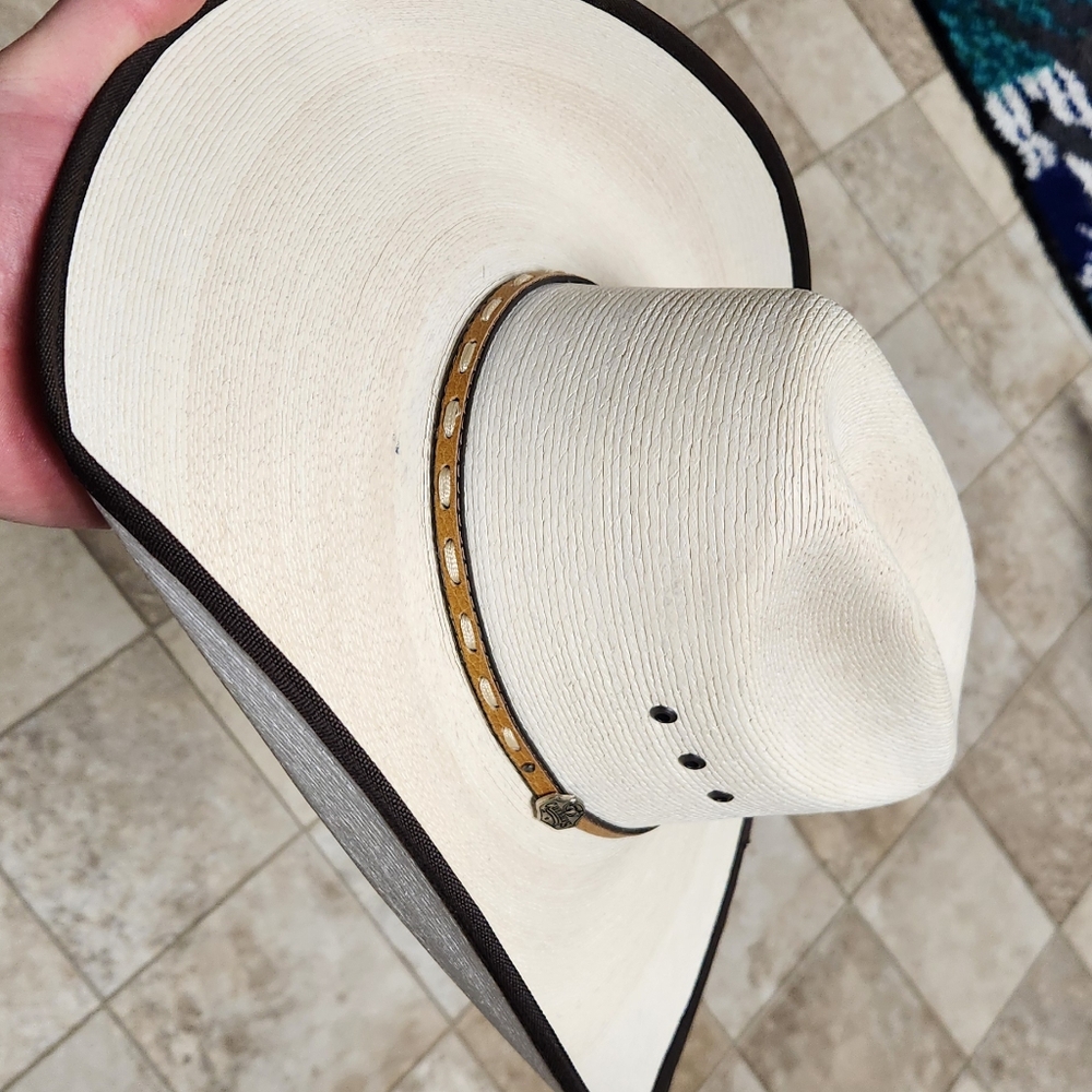 Cavenders cowboy hat size 6 7/8